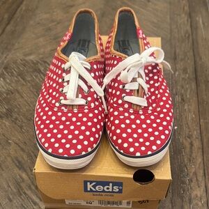 Keds Women’s Red and White Polka Dot Sneakers - Size 8